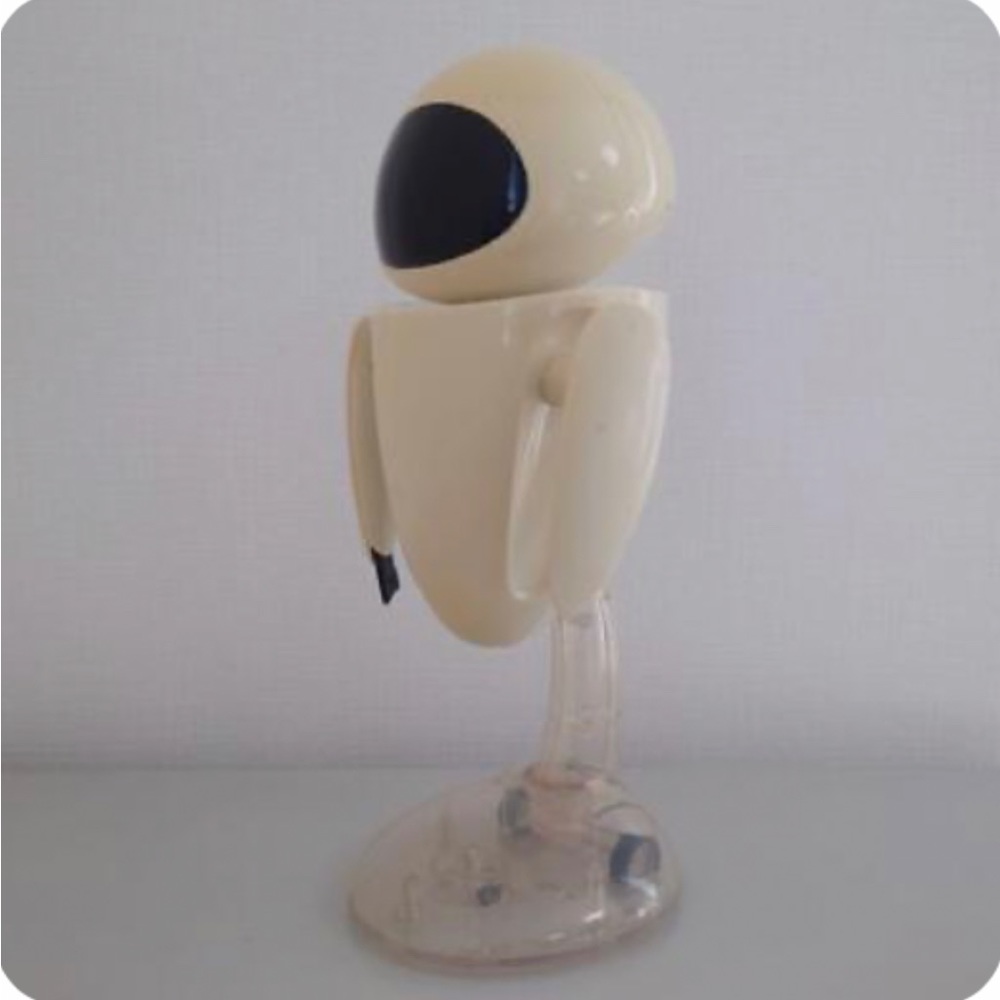 Eve - Picture 7 of 8